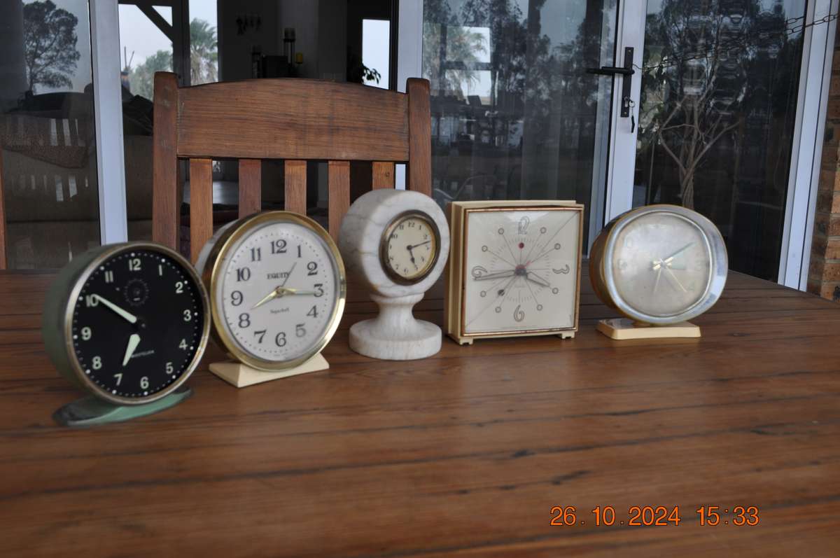 Vintage Alarm Clocks X 5 (parts or repair)