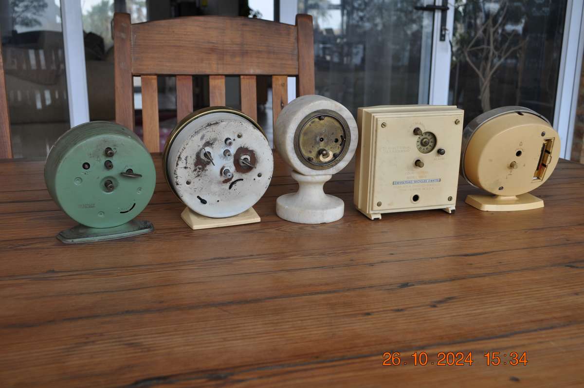 Vintage Alarm Clocks X 5 (parts or repair)