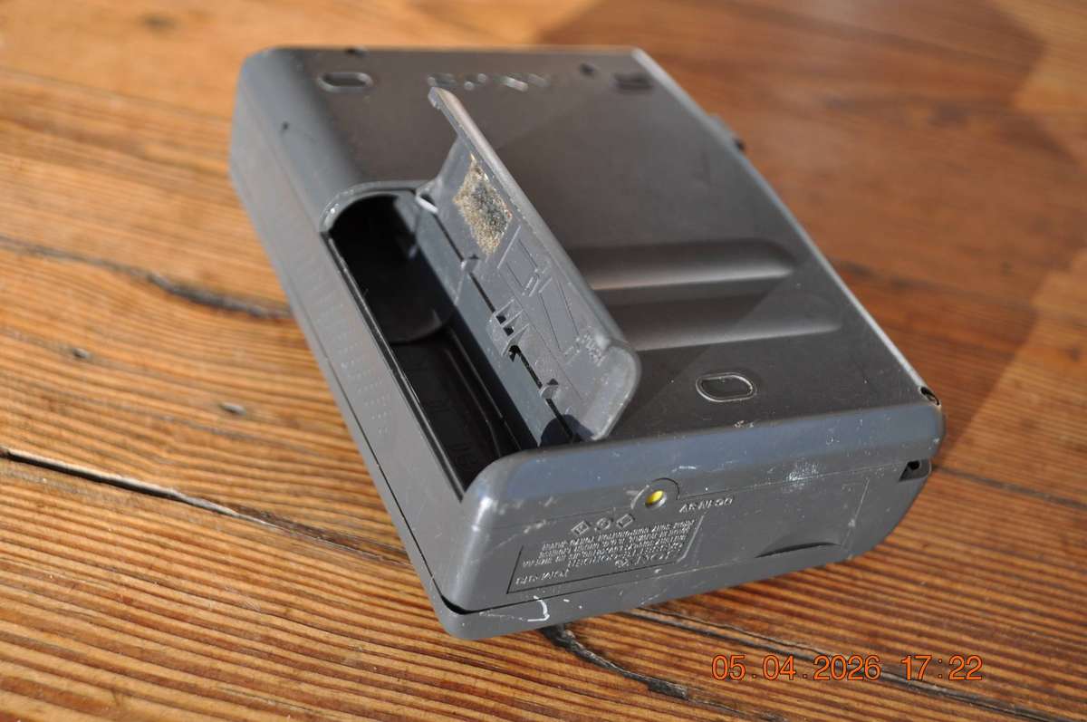Vintage Sony TCM-313 Portable Cassette Player (as is)