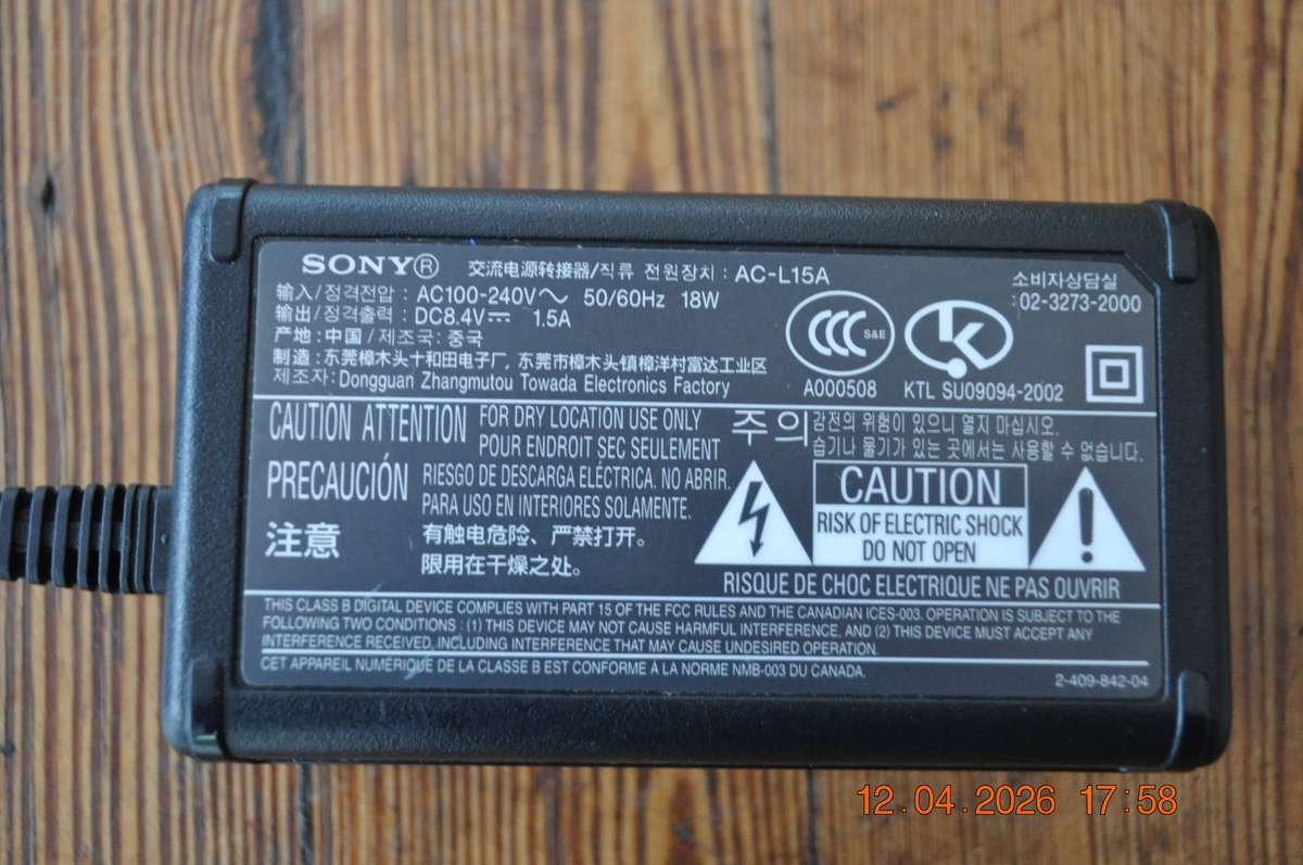 Original Sony AC-L15A Video Camera Cyber Shot AC Power Adaptor