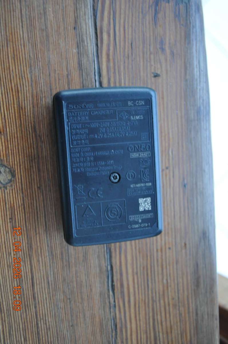 Original Sony BC-CSN Camera Battery Charger