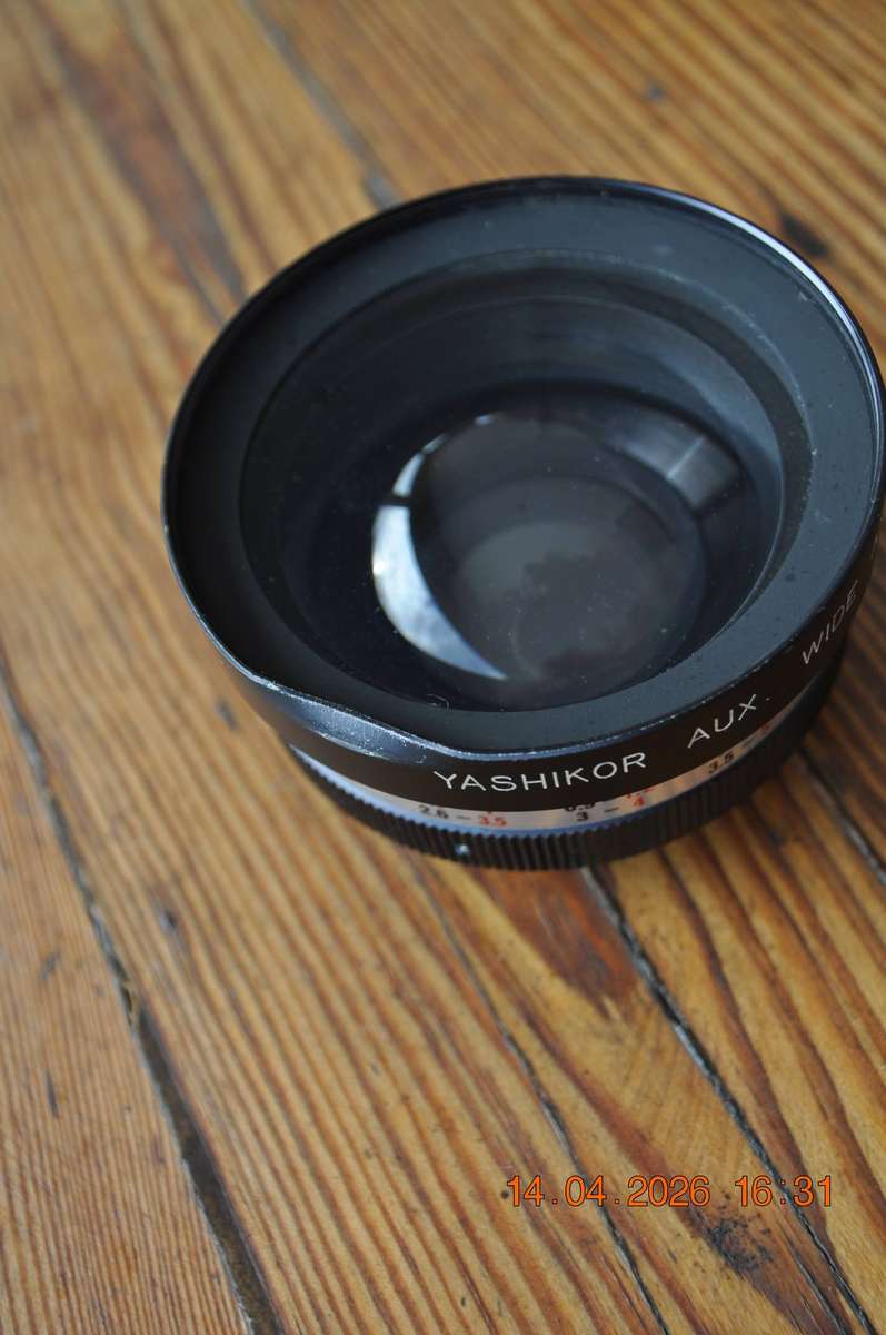 Vintage Yashica Yashikor Aux Wide Angle 1:4 Camera Lens (please read)