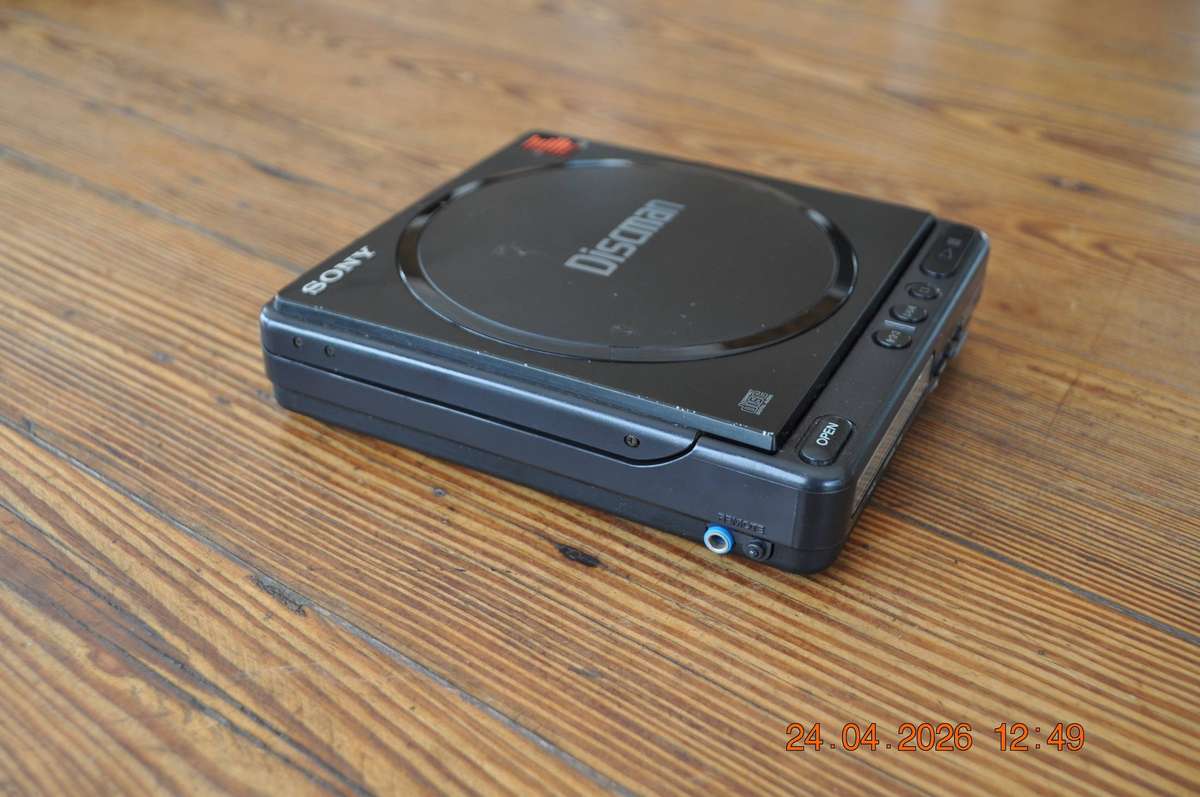 Vintage Sony D-40 Discman CD Player (as is)