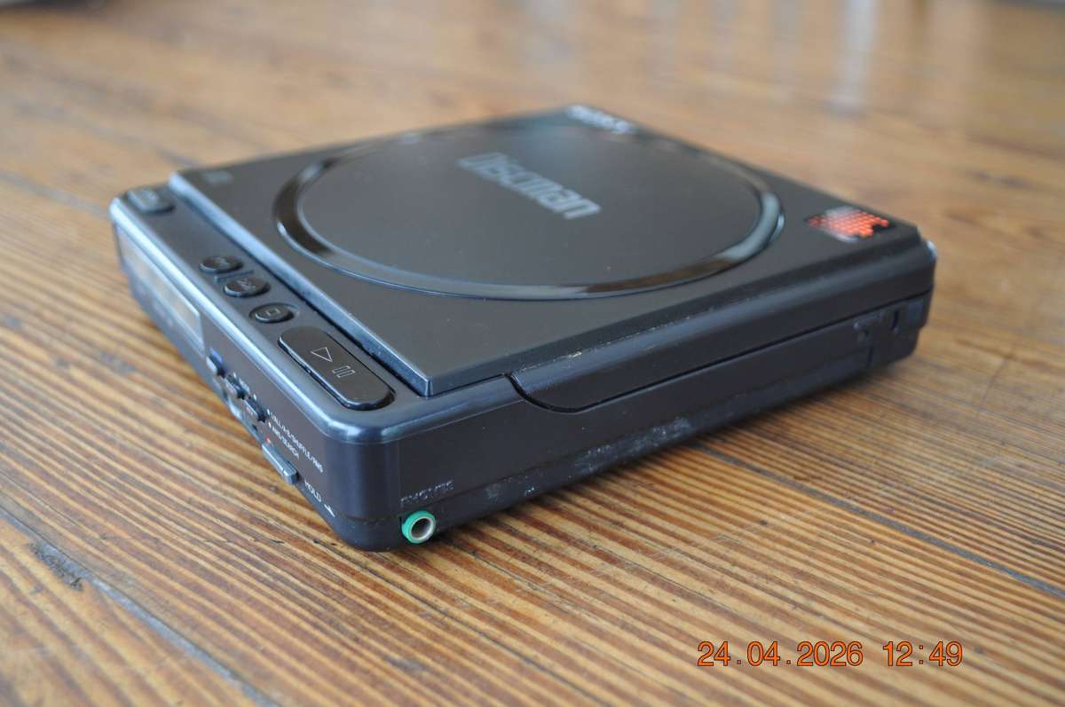 Vintage Sony D-40 Discman CD Player (as is)