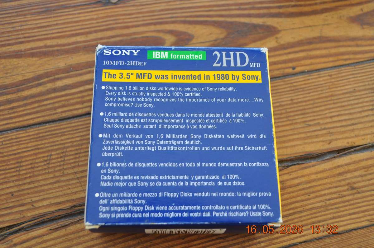 Vintage Sony 3.5 inch 2HD High Density Floppy Disks
