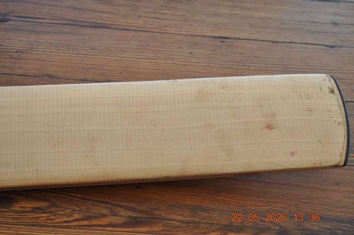 Cricket Bat (size SH)
