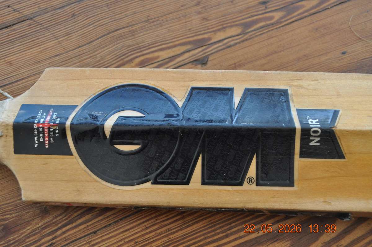 GM Noir Cricket Bat Size 6