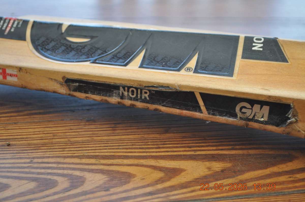 GM Noir Cricket Bat Size 6