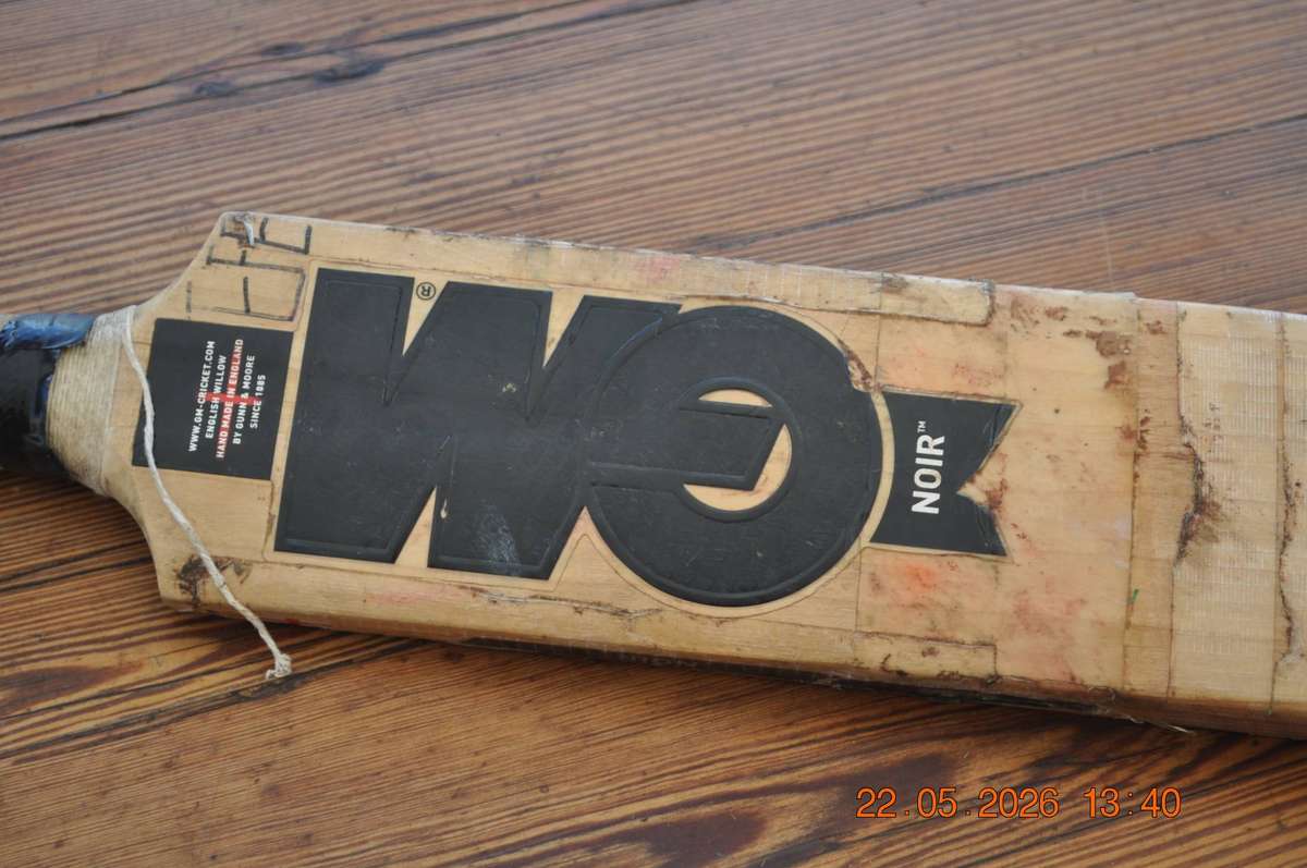 GM Noir Cricket Bat Size 6