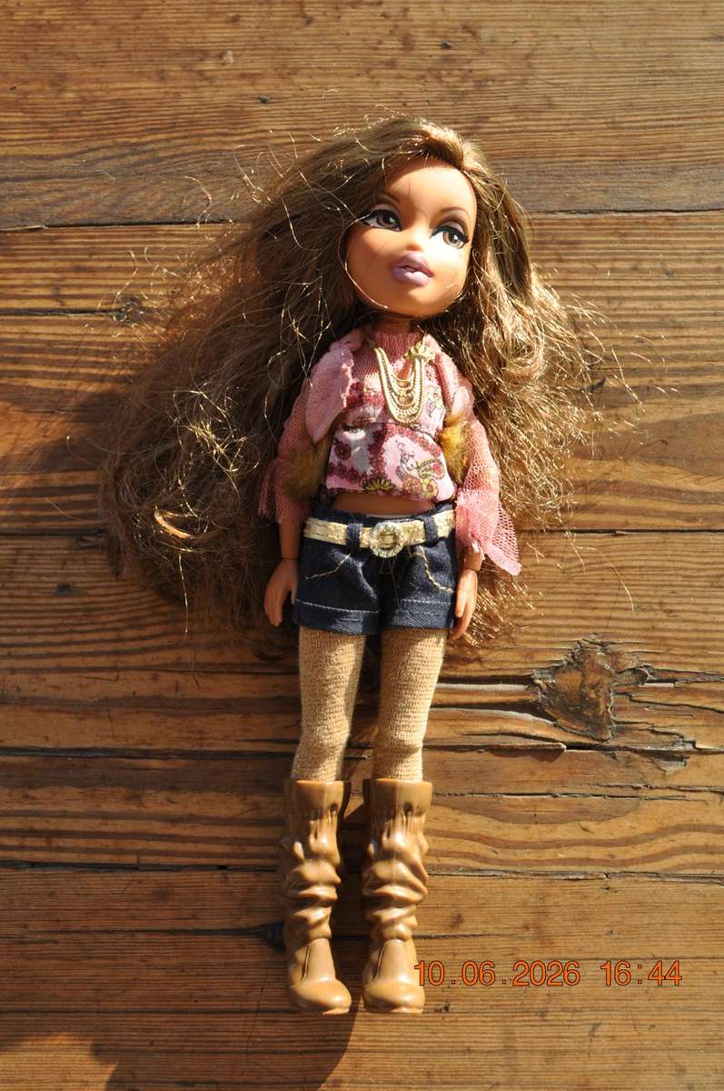 Bratz Yasmin Party Doll (as is)