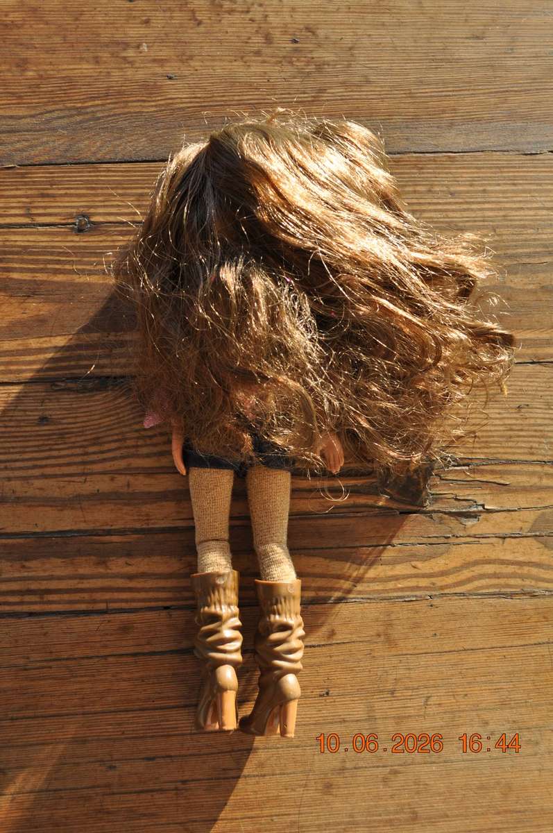 Bratz Yasmin Party Doll (as is)
