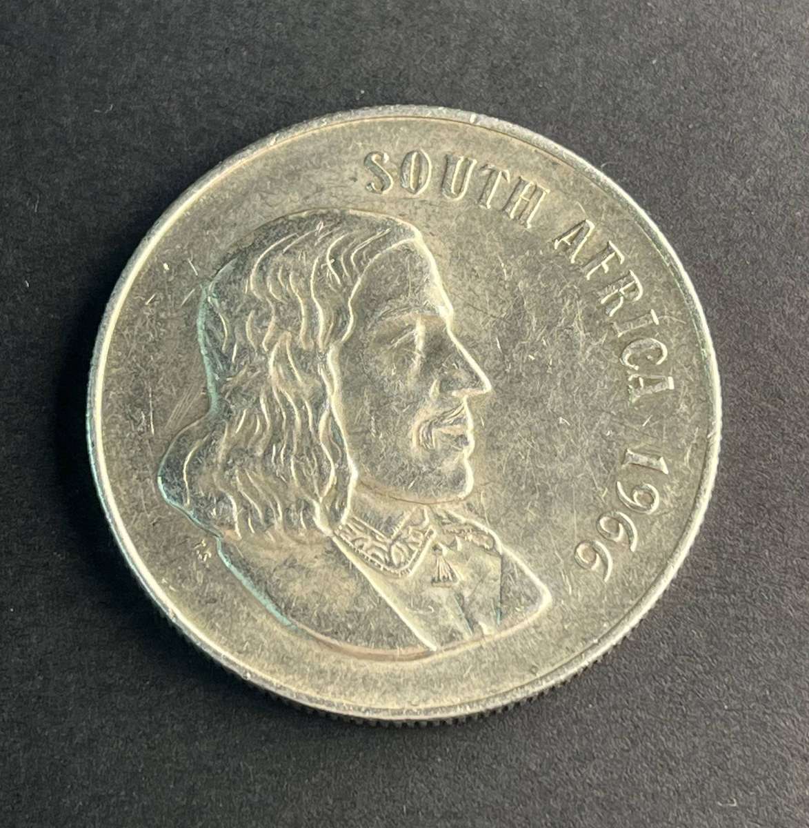 1966 Silver One Rand English legend