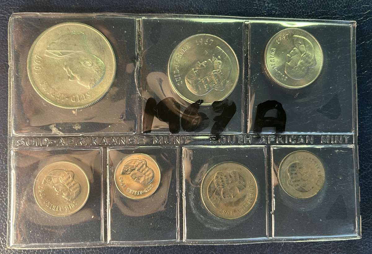1967 Afrikaans mint pack with one Rand silver Verwoerd image