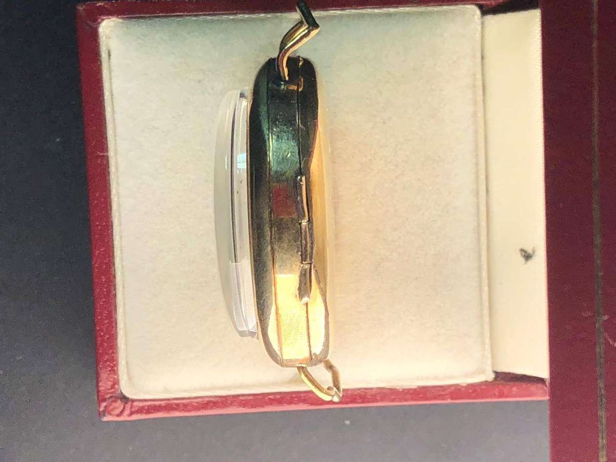 Vintage mechanical Gold Plated watch. Not working
