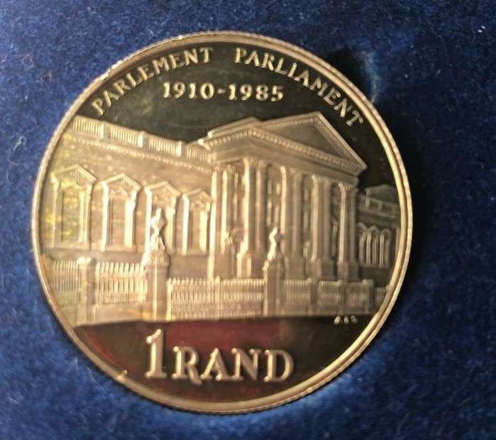 Silver One Rand Coin 1985 Houses of Parliament 1910 to 1985