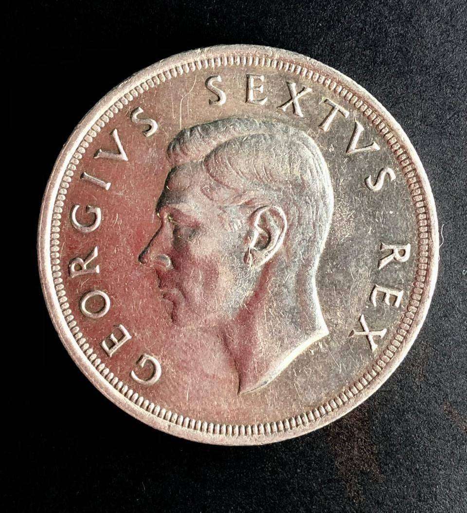 1952 Silver Five shillings. 300th anniversary founding of Cape Town.