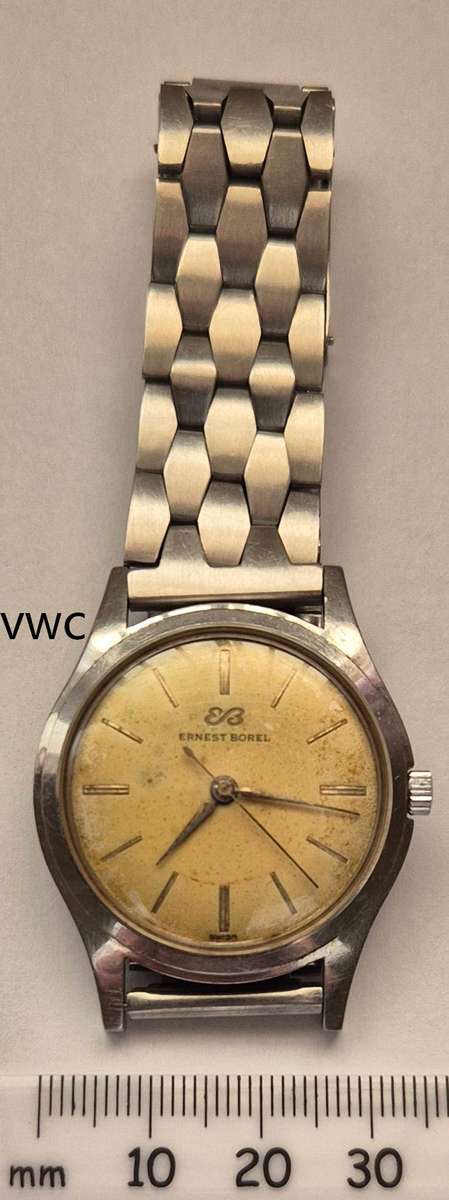 Vintage Earnest Borel men's manual wind watch - working
