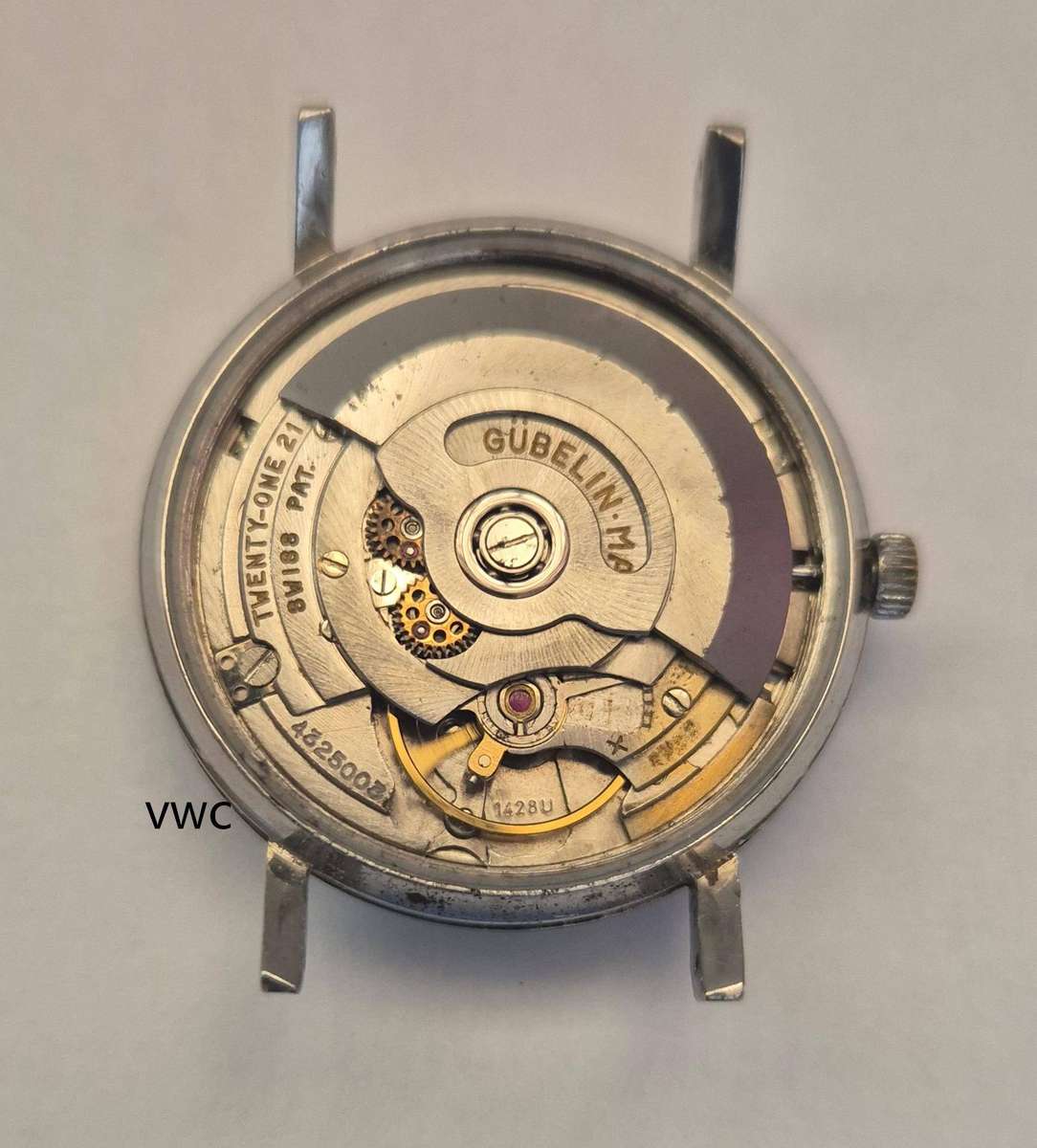 Vintage circa 1959 Gubelin men's automatic watch-  working