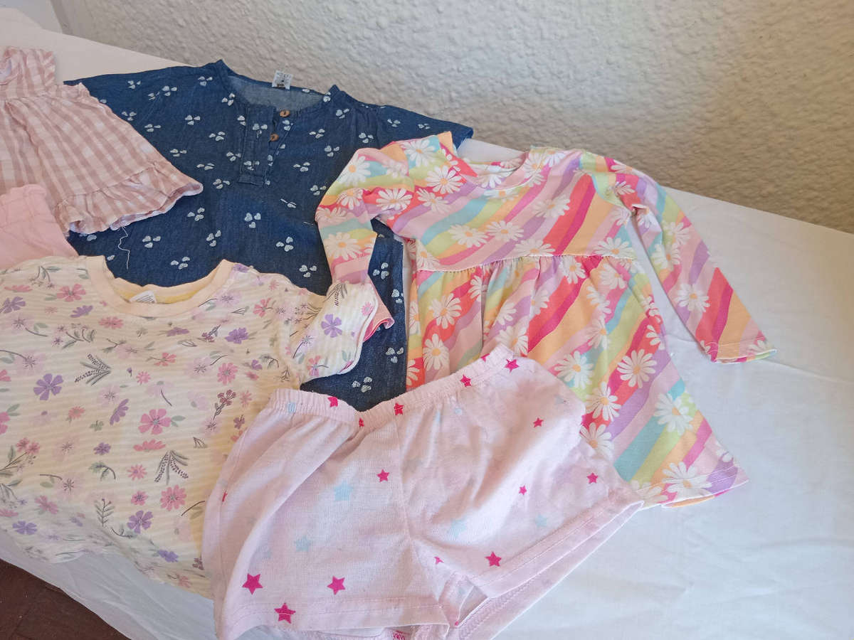 8x Baby clothing
