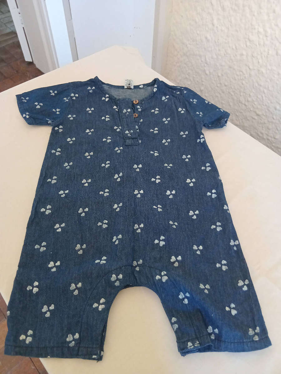 8x Baby clothing