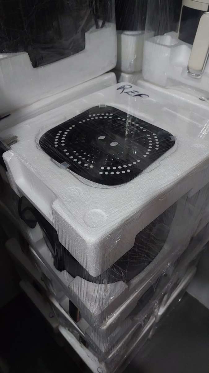 Refurbished Silver Crest XXL Air Fryer with Clear View Food Basket - Black