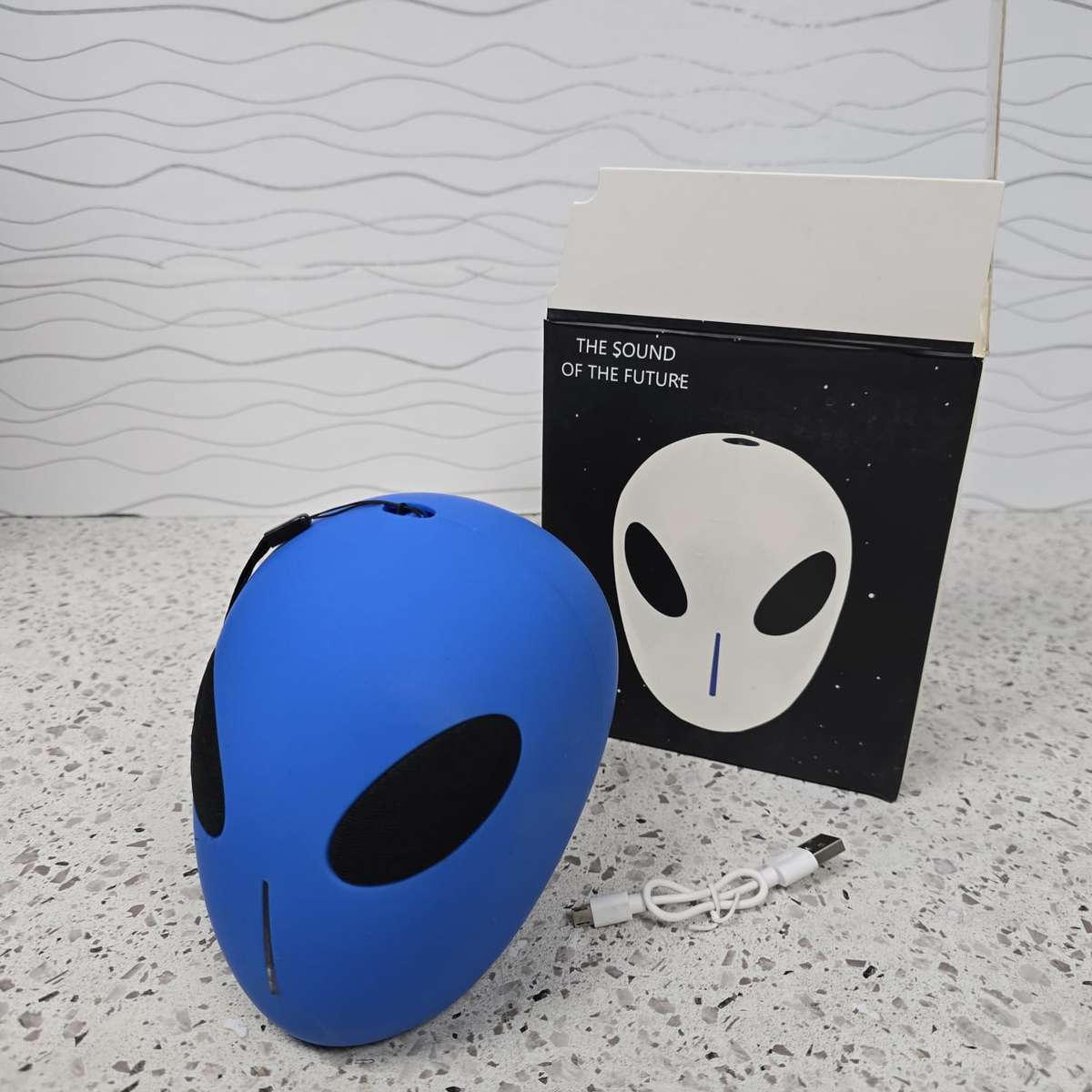 Bluetooth Alien Speaker Blue