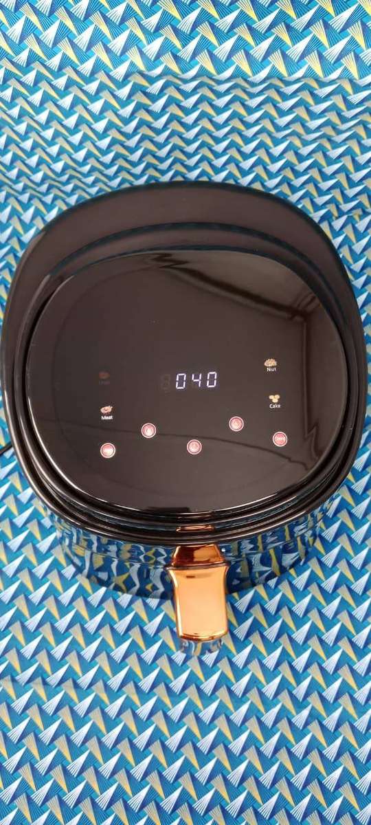 Silver Crest 6L Air Fryer Unboxed, New (Black)