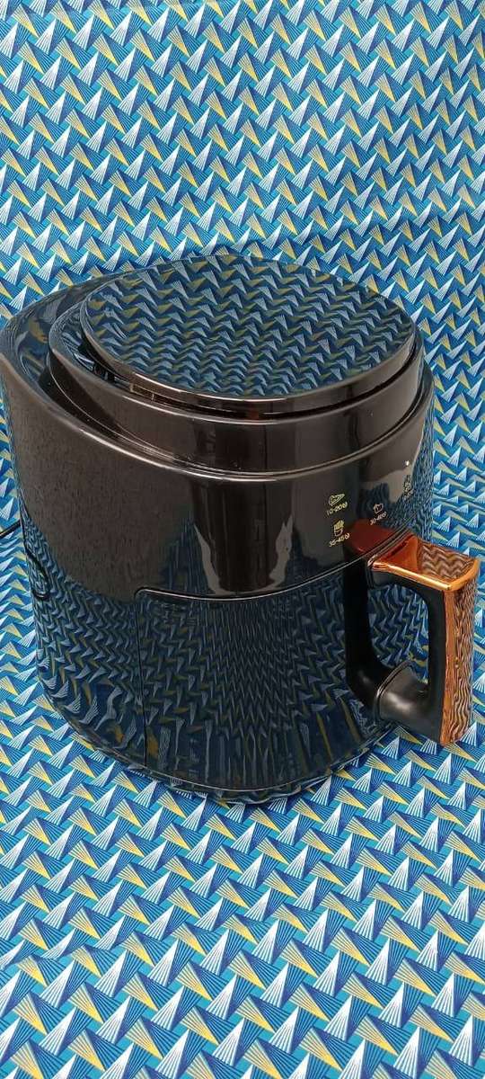 Silver Crest 6L Air Fryer Unboxed, New (Black)