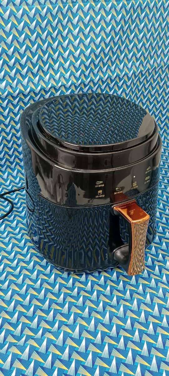 Silver Crest 6L Air Fryer Unboxed, New (Black)