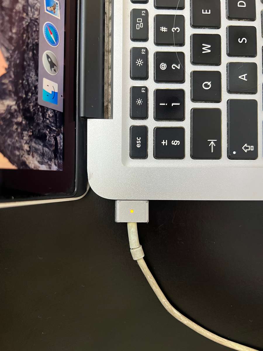 MacBook Pro 13.3-inch 2014 Retina | Core i5 2.6GHz | 8GB RAM | 128GB SSD