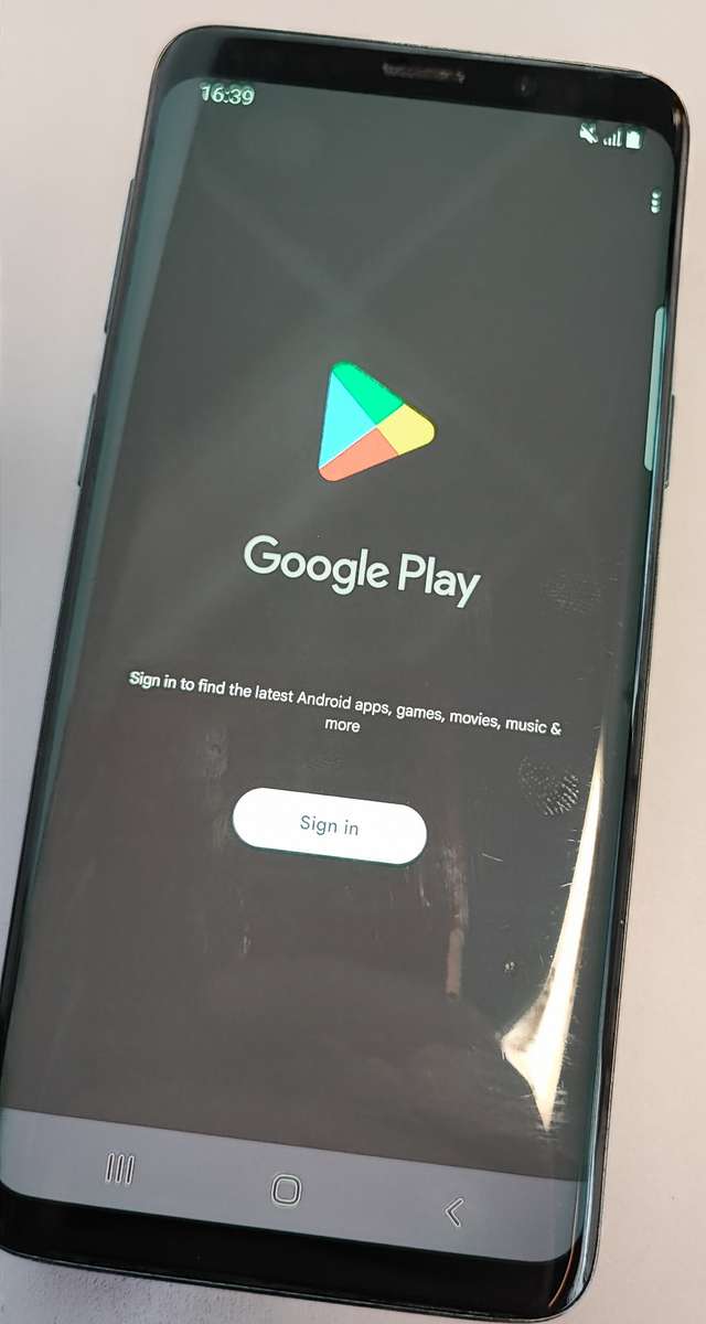 Samsung Galaxy S9 (Edge) 64GB, 32GB microSD card, read description