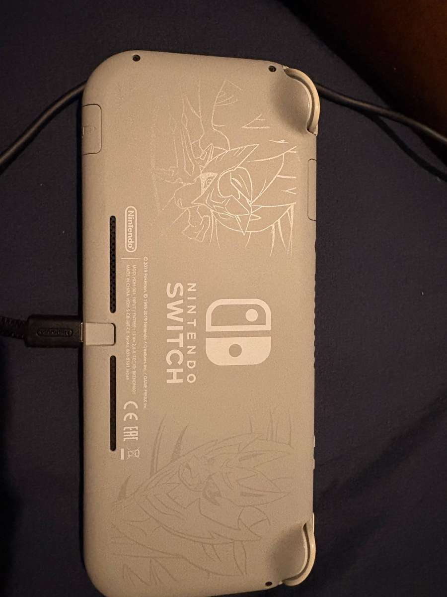 Nintendo Switch Lite Zacian and Zamazenta Edition - Excellent Condition