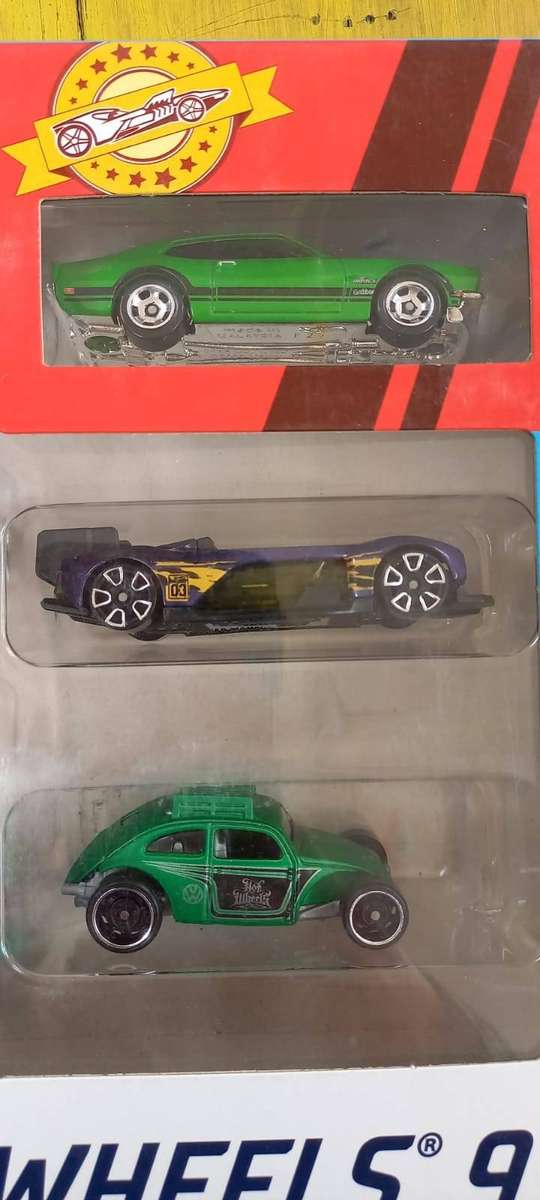 Hot Wheels 9 car pack