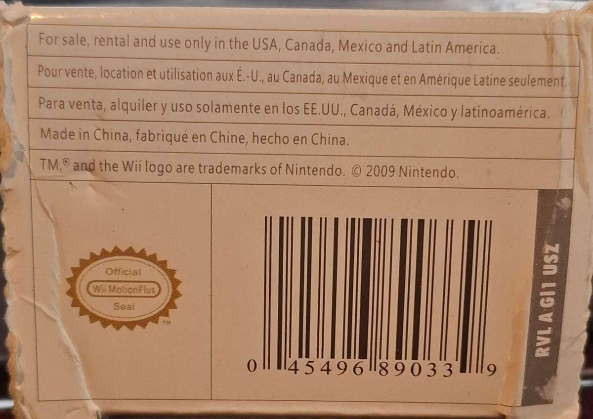 Wii motion plus 2 pack 2 Silicone sleeves and 2 adapters brand new