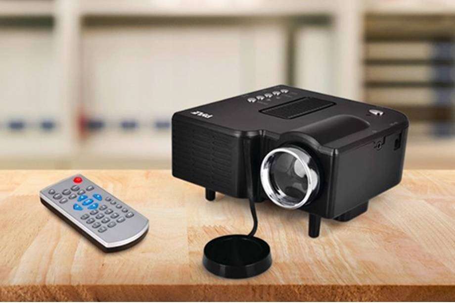 Multi-purpose compact HD 1080 projector for home theatres