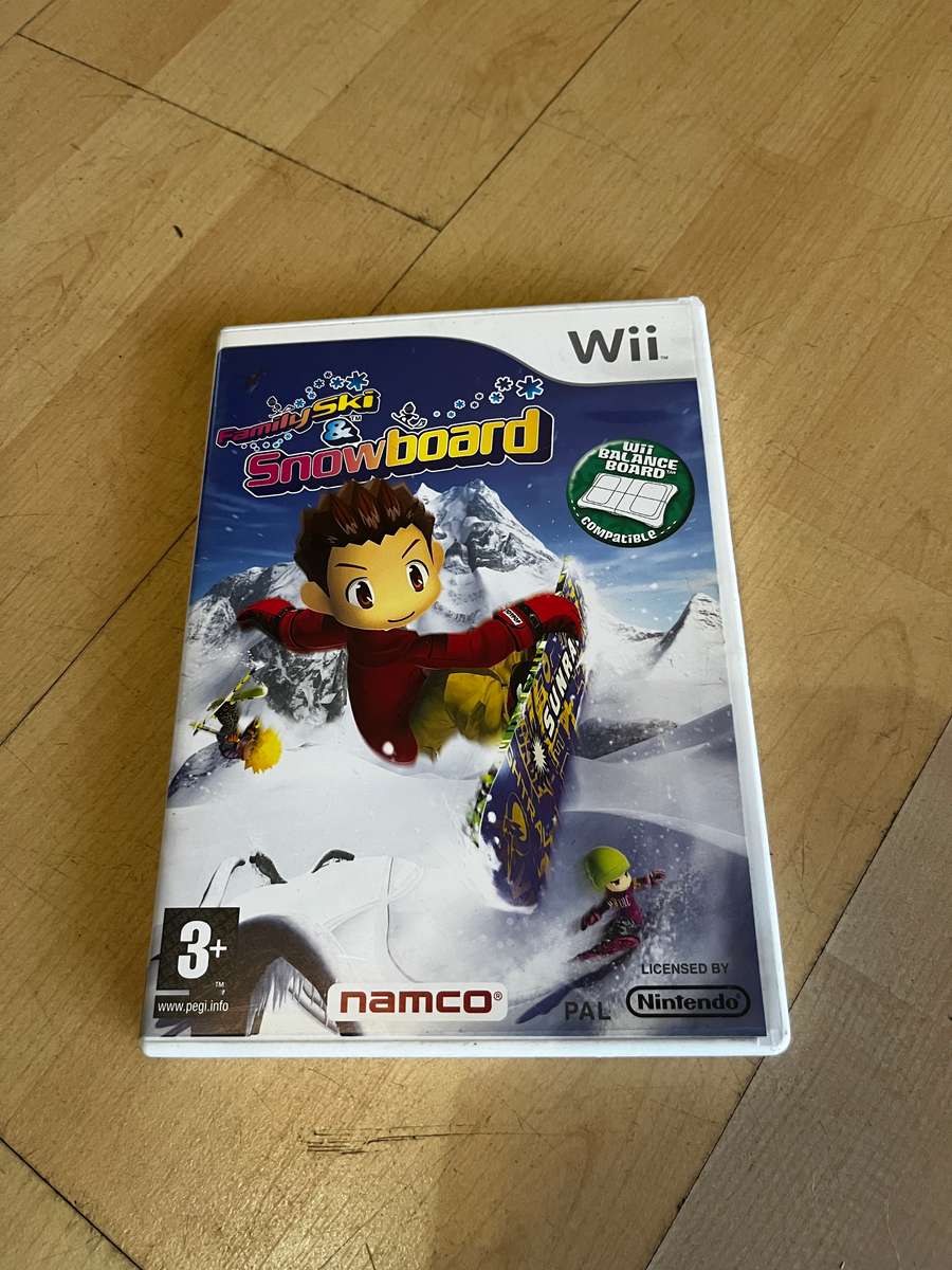 Nintendo Wii Balance Board + 2 Games