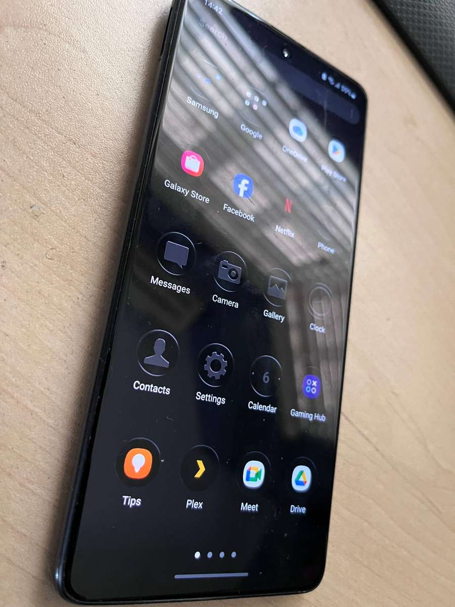 Samsung Galaxy A71 - Excellent Condition - Original Box & Accessories