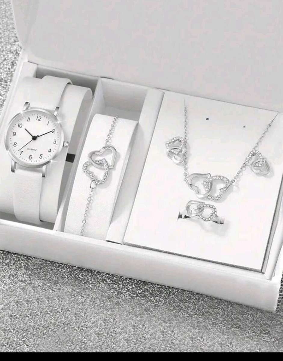 Wow amazing luxurious woman 6pcs Quartz Watch set