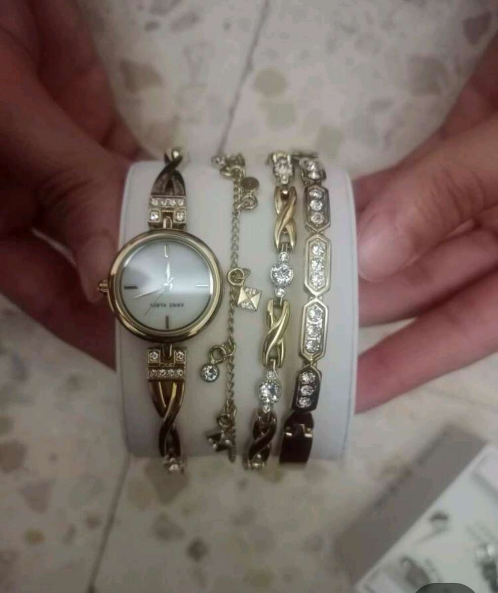 Anne Klein Women gold plated watch set