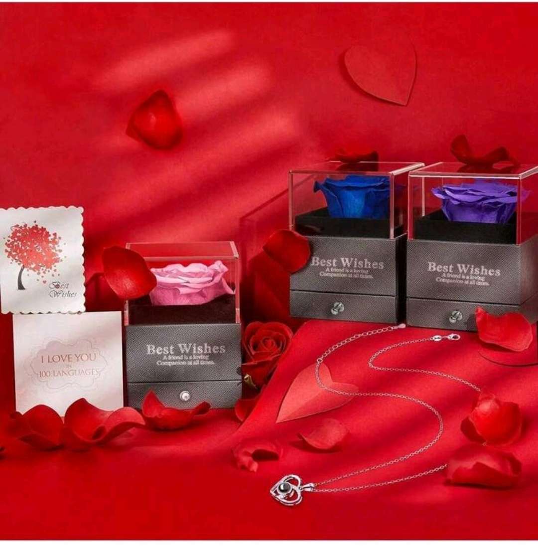 Wow amazing amazing luxurious rose flower gift set wit I love u necklace in 100 Languages.