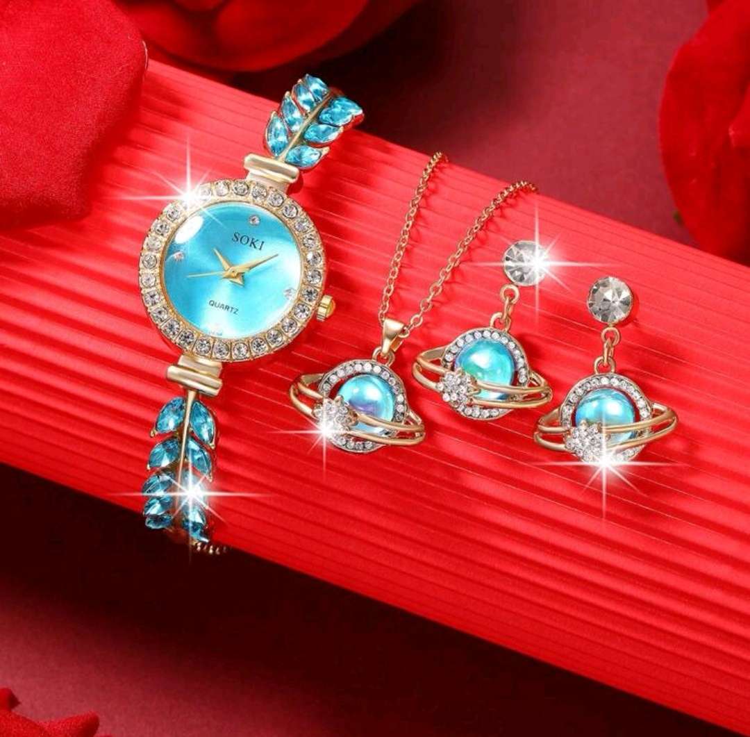 Wow amazing luxurious  women 4pc Quartz Watch set