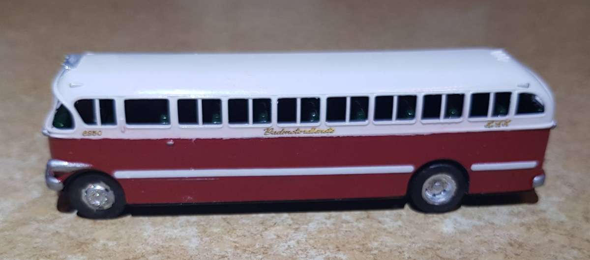 SAR 1947 Brill bus in HO Scale - PRETORIA  # 6850