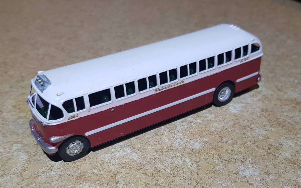 SAR 1947 Brill bus in HO Scale - PRETORIA  # 6850