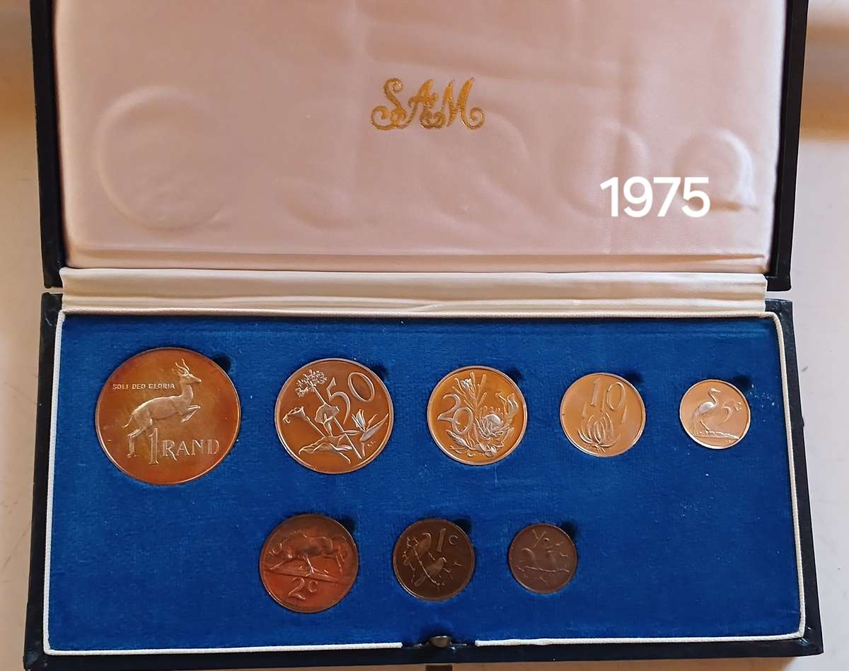 1975 BLUE PROOF COIN SET WITH SILVER R1