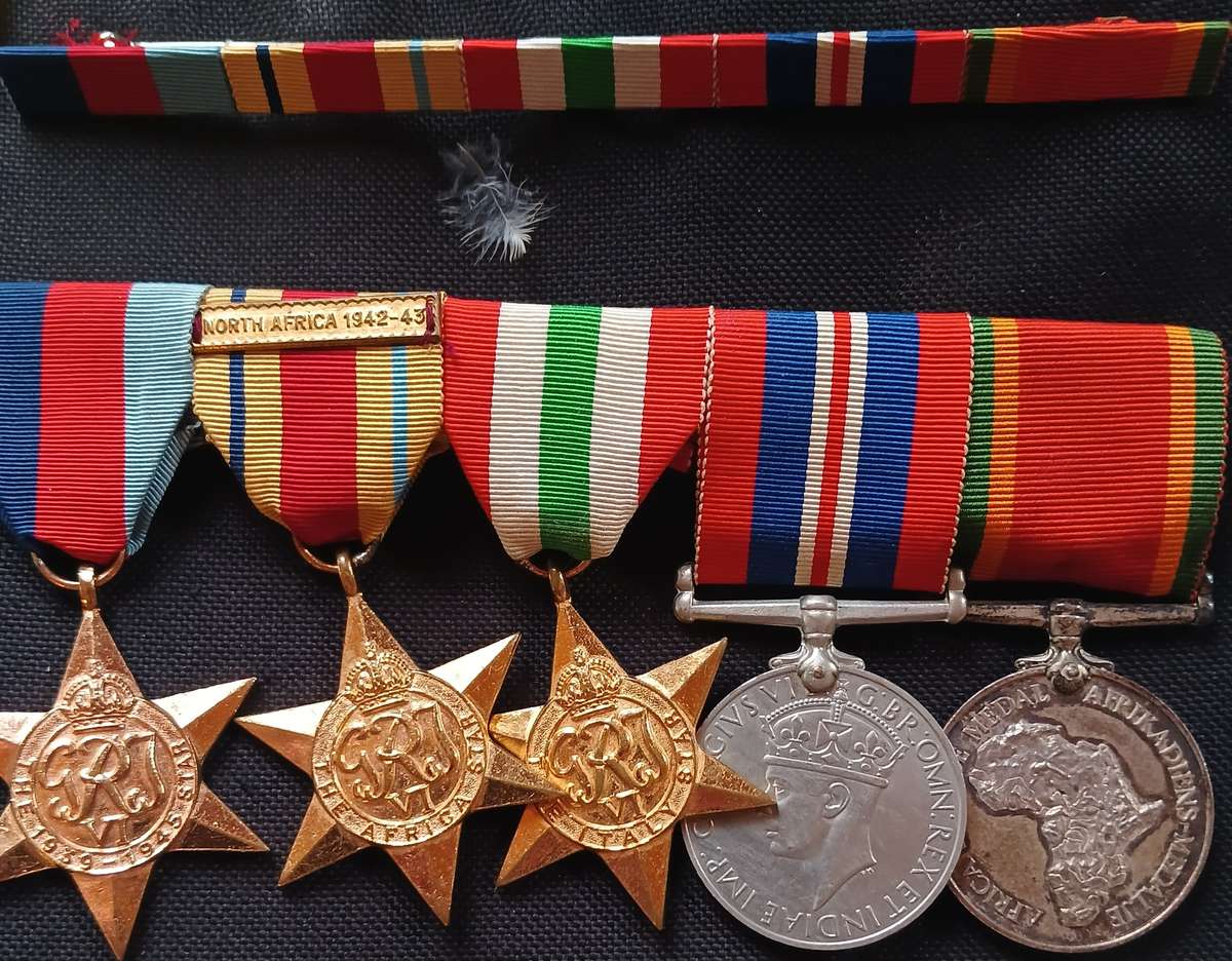 5 X WW2 ENGRAVED MEDALS WITH RIBBON BAR,PHOTOS & LETTER REGARDING DEATH FOR 10019 E. HAVINGA