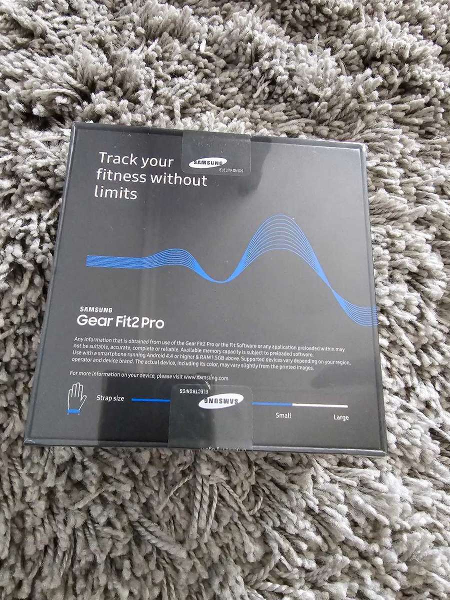 New - Samsung Gear Fit 2 Pro Black Large