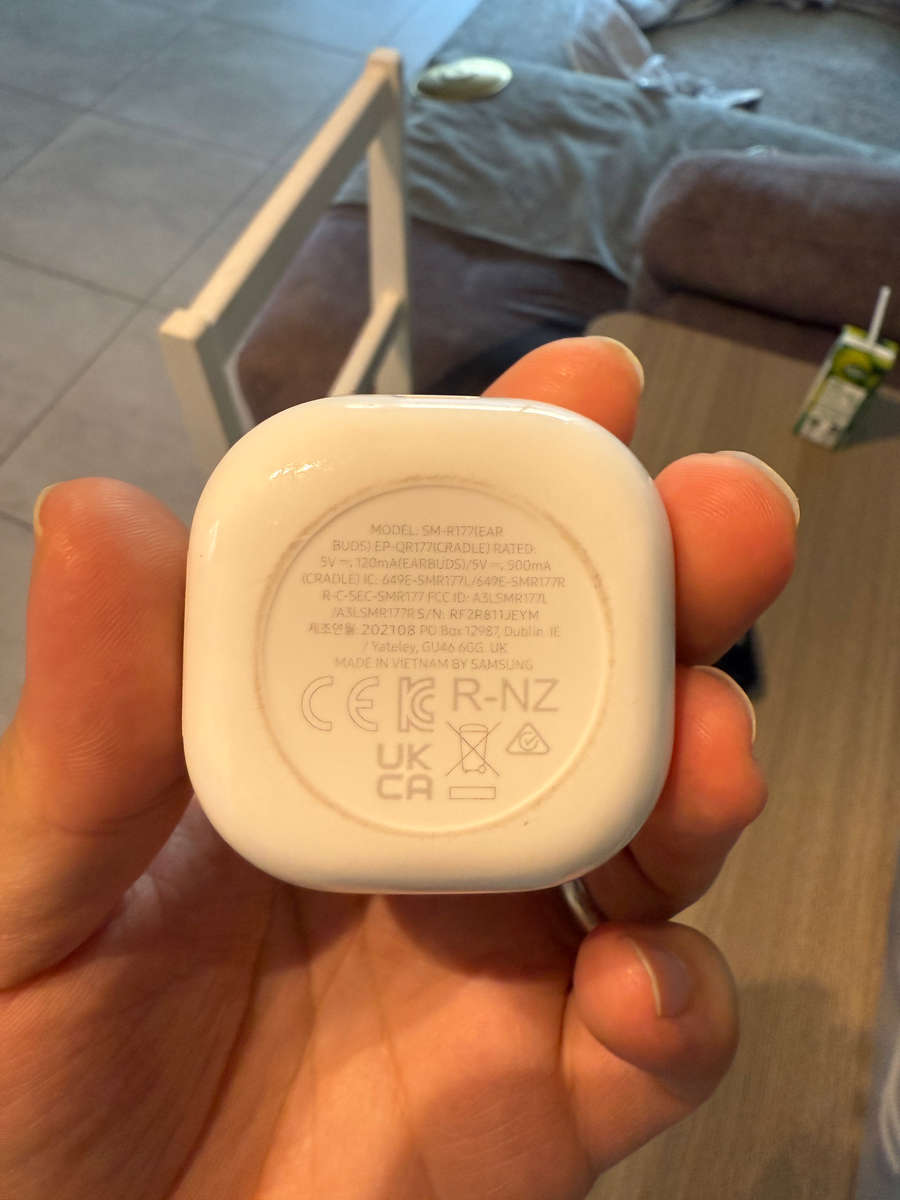 Samsung Galaxy Buds2 white