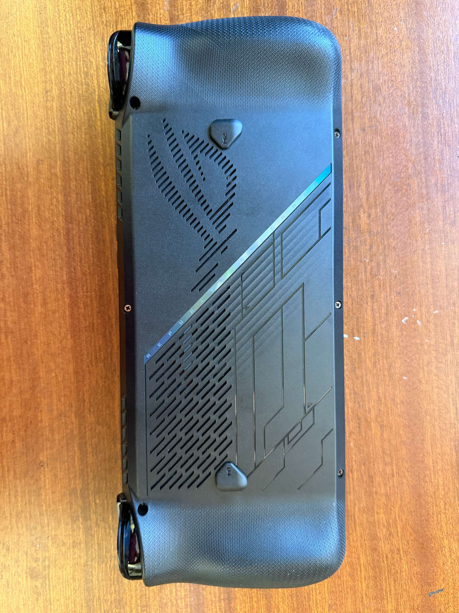 ROG ally X | RC72L 2024 gaming handheld console