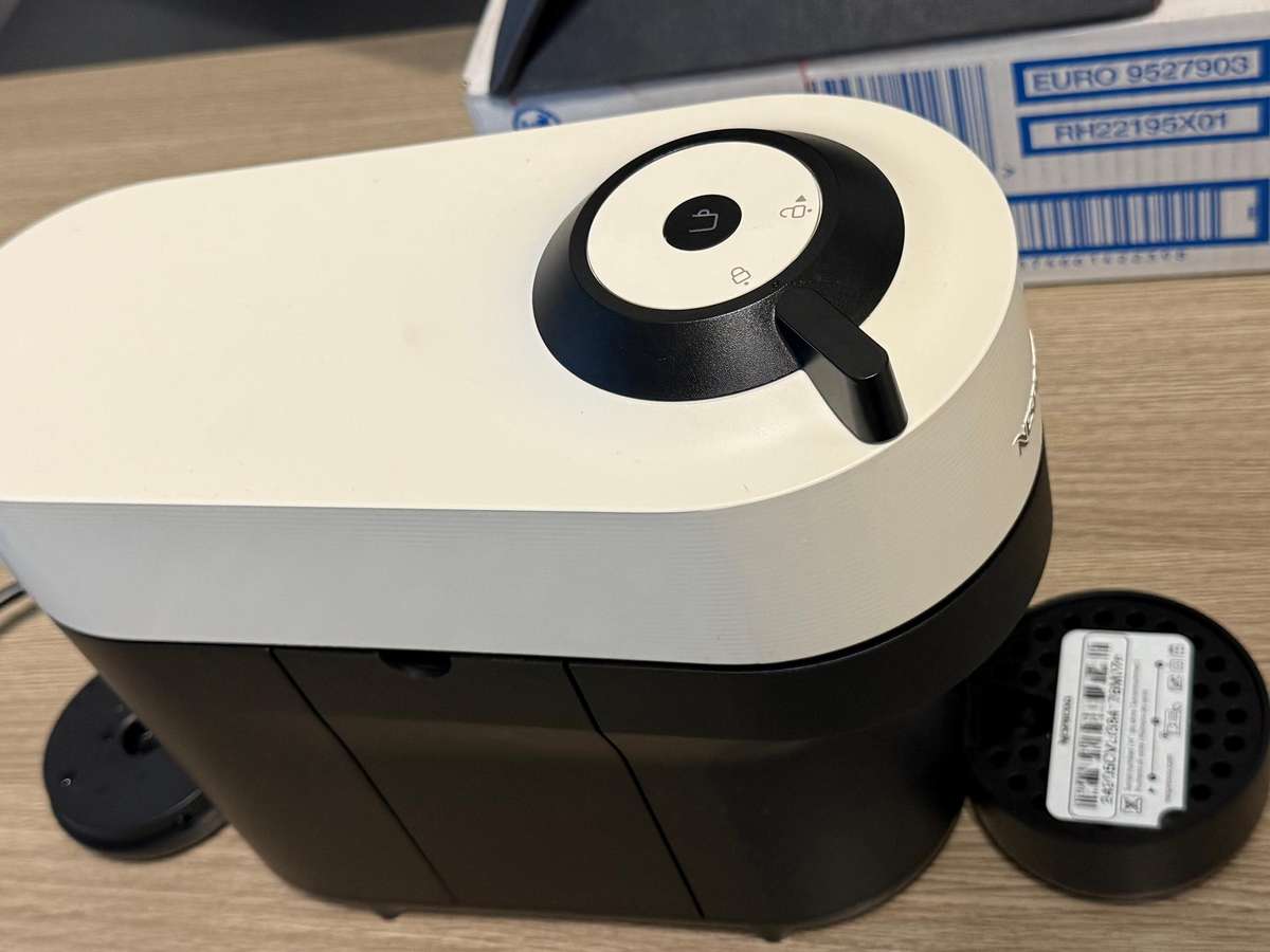 Nespresso Vertuo Pop Coffee Machine