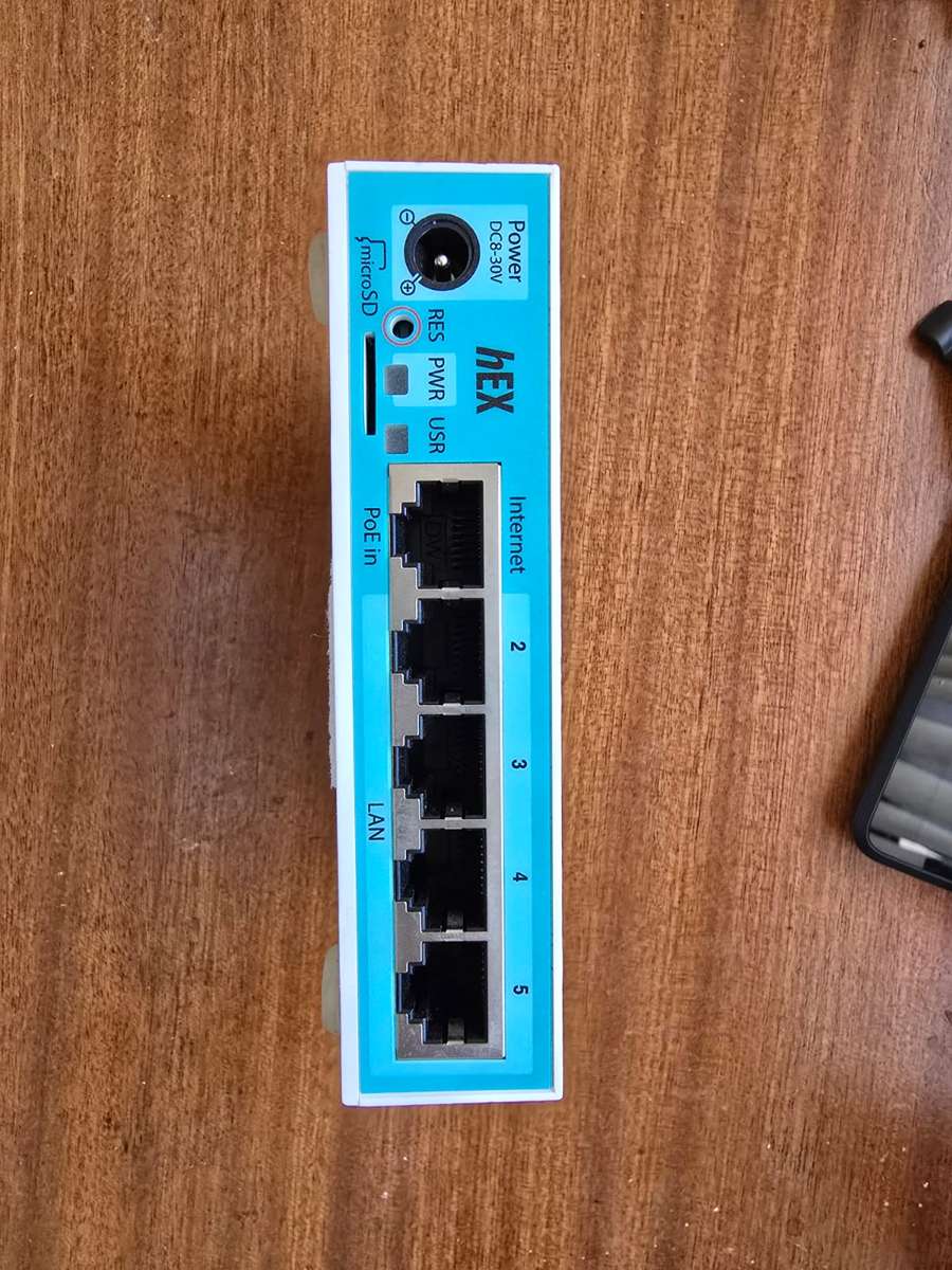 MikroTik hEX 5 Port Gigabit Desktop Router | RB750Gr3